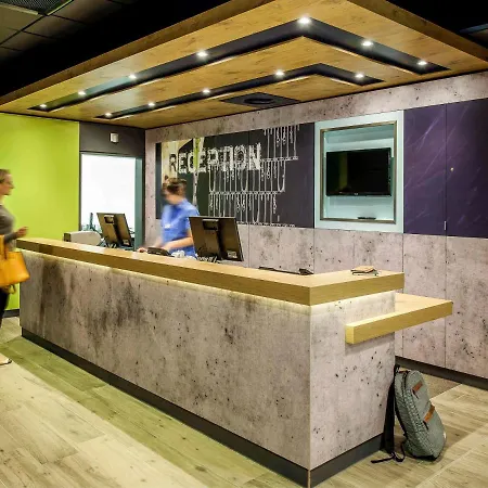 Hotel Ibis Budget Leeds Centre Crown Point Road Leeds (West Yorkshire)