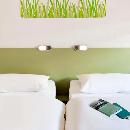 Ibis Budget Leeds Centre Crown Point Road Leeds (West Yorkshire)