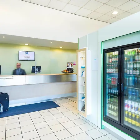 Ibis Budget Leeds Centre Crown Point Road Hotel 2*