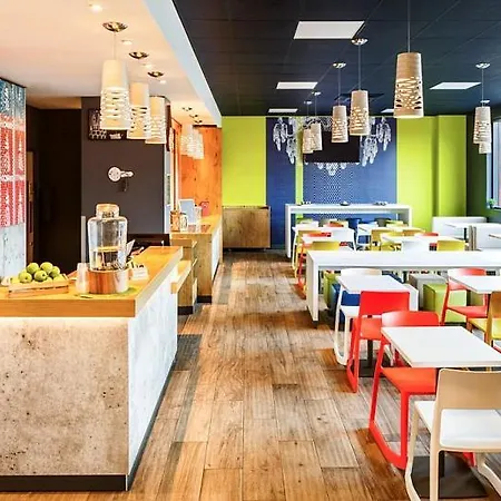 Ibis Budget Leeds Centre Crown Point Road Leeds (West Yorkshire)