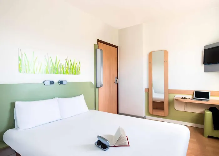 Ibis Budget Centre Royal Armouries Museum