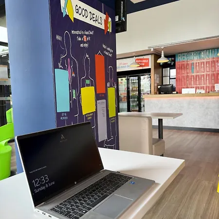 Szálloda Ibis Budget Centre Crown Point Road